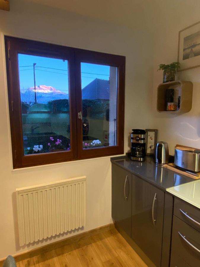Appartement Au Calme Avec Vue Sur Les Montagnes. Sévrier Exterior foto